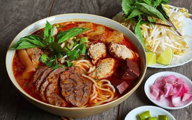 Linh Chi Quán Cơ Sở 2 - Bún Bò Huế & Bún Trộn