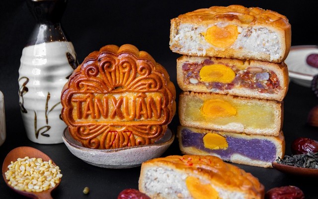Bánh Trung Thu Tân Xuân - Âu Cơ