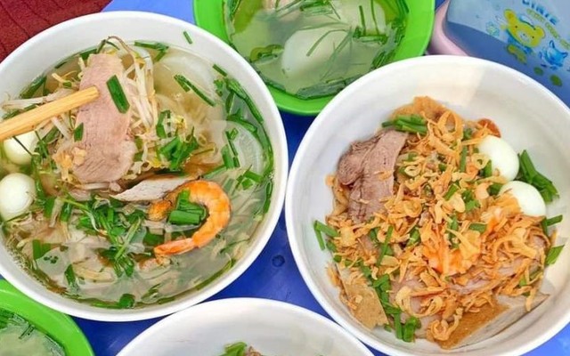 Hủ Tiếu, Bánh Canh & Cơm tấm - Phương Nam - 43 Triệu Quốc Đạt