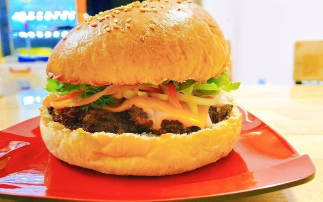 Bamisteakk - Bánh Mì Sườn Bò - 91 Nguyễn Chí Thanh