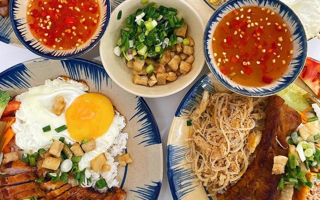 Cơm Lâm Ký - 62 Nguyễn Phúc Nguyên