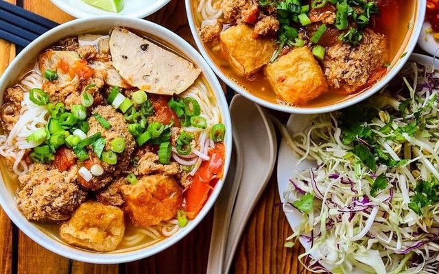 Bún Riêu Cua Đồng Út Hiền - Huỳnh Thiện Lộc