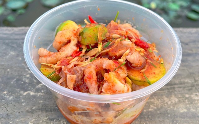 Alley Coffee & Juice - 14 Đặng Thái Thân