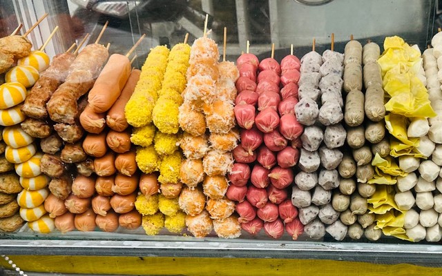 Ăn Vặt A Dền - Hoàng Văn Thụ