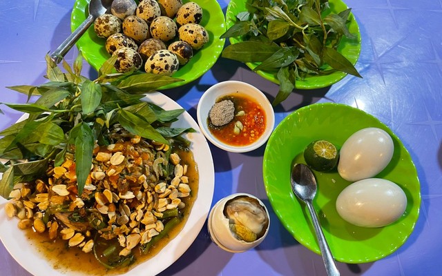 Bắp Xào - Hột Vịt Lộn - Hột Gà Nướng Thảo Tây
