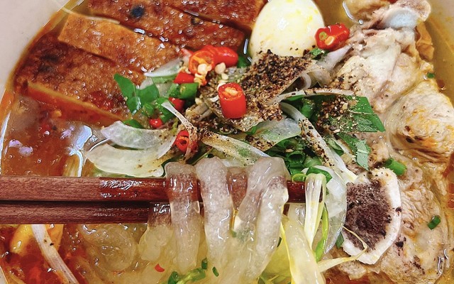 Bánh Canh Bột Lọc Nhà Bột - Minh Phụng