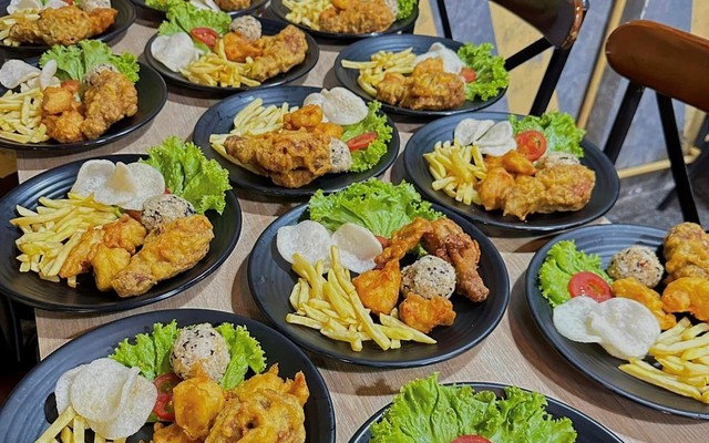 Gà Rán Chicken Plus - Vũ Bảo