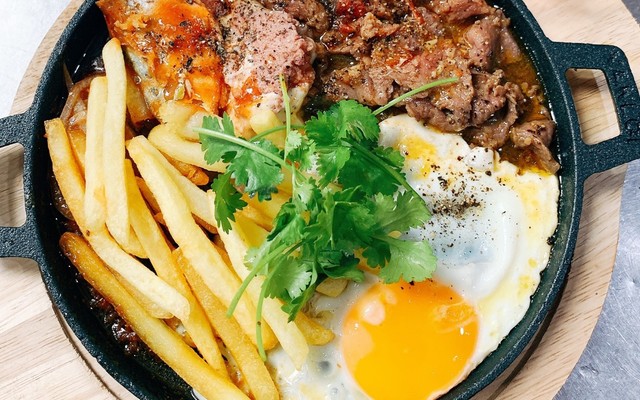 Bánh Mì Chảo & Bò Né Chị Cẩm - Tân Mỹ