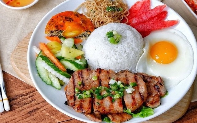 Cơm Tấm Sườn Bì Chả - Phượng Nguyễn