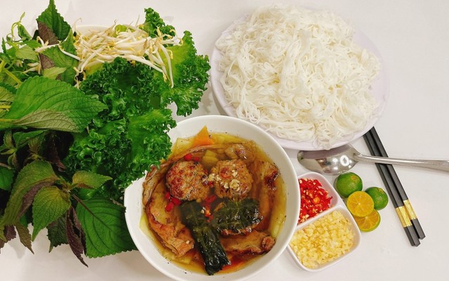 Bún Chả Hà Nội TQ Food - Trần Quốc Toản