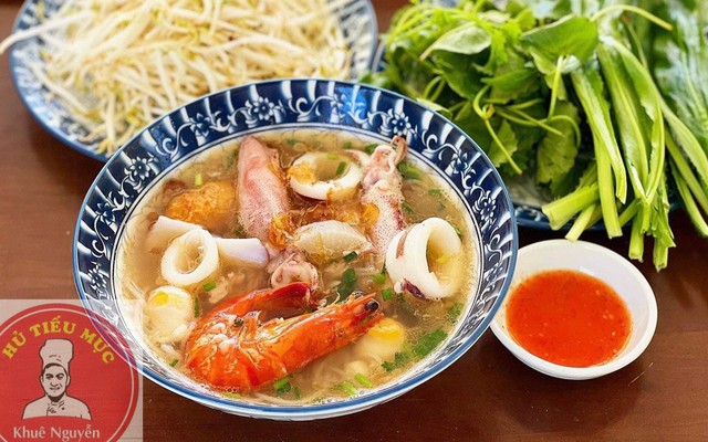 HỦ TIẾU MỰC - Khuê Nguyễn