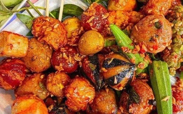 Thế Giới Xiên Que - Ăn Vặt