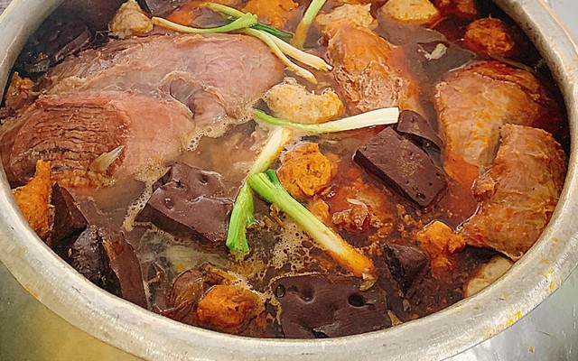 Su Su - Bún Bò, Giò & Chả Huế