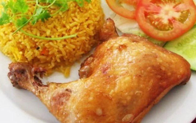 Cơm Gà Xối Mỡ Thanh Phương 2 - Nguyễn Văn Cừ Nối Dài