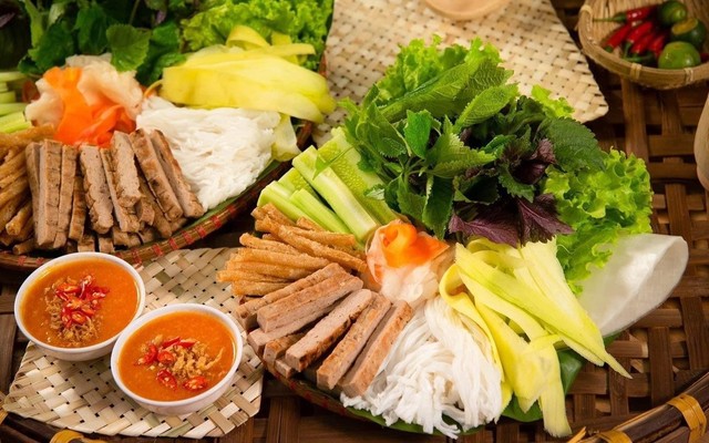 Nem Nướng Nha Trang Ahaa - 25 Chùa Láng