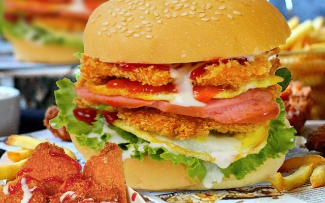 Hamburger Gà Giòn - Nguyễn Hội