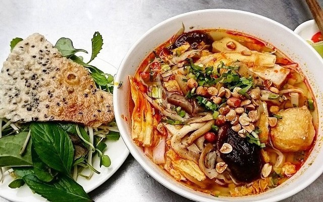 Diệu Nhi - Cơm Chay, Bún & Hủ Tiếu - Huỳnh Văn Nghệ