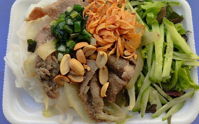 Bún Thịt Xào Phượng - Đường Số 8