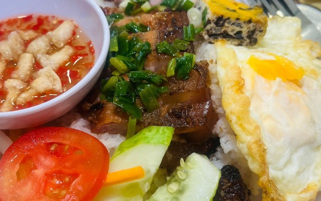 Cơm Tấm 3 Tài - Cơm Tấm Sườn Sài Gòn - 45 Lò Đúc