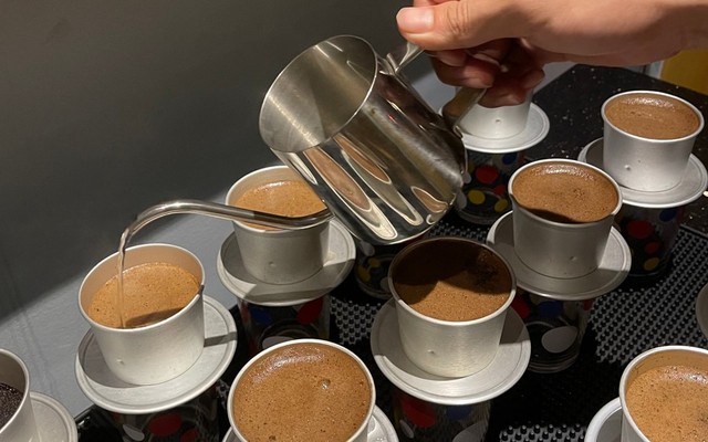 Trịnh's - Cà Phê Phin & Trà