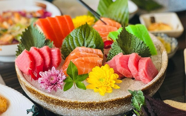 NHÀ HÀNG NHẬT BẢN HUYỀN SUSHI - 33 Nguyễn Quyền