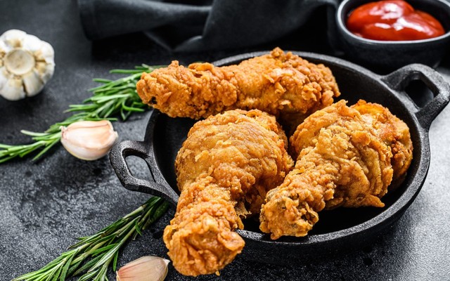 PAM'S CHICKEN - Bạch Đằng