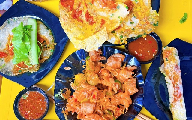 Bánh Ép Huế Nhà Muối - Lê Thanh Nghị