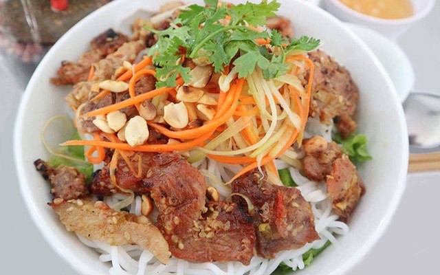 Bánh Ướt Ban Mê Cà Na - Bún Thịt Nướng & Bánh Ướt - Cư Xá Phú Lâm