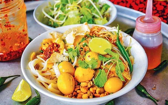 Mì Quảng Phú Chiêm Ánh - Phạm Văn Nghị