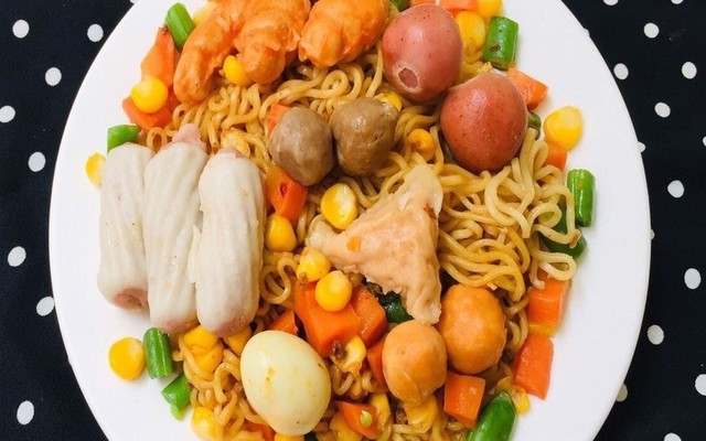 Quán Chú Hều - Mỳ Trộn, Ăn Vặt & Trà Tắc - Xuân La