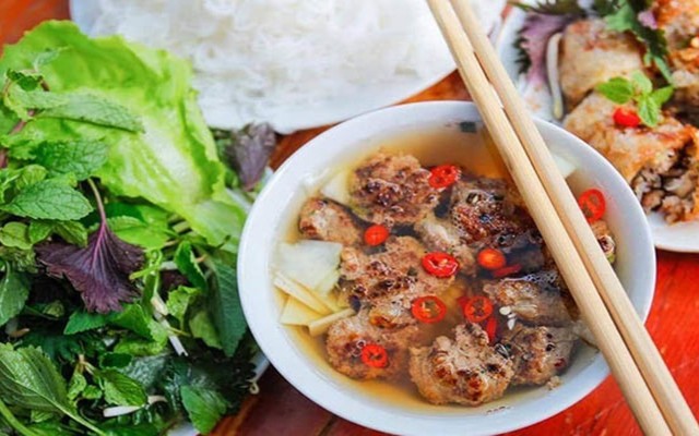 Bún Chả & Bánh Đa Miến Trộn - Ngọc Hồi