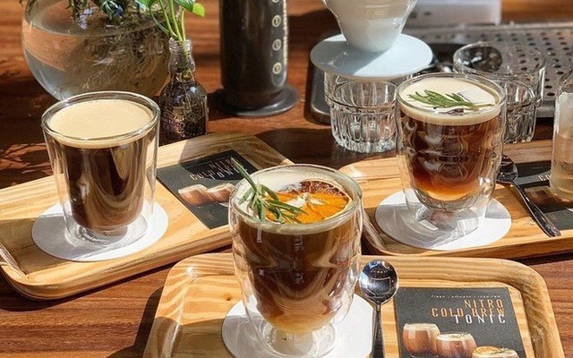 Tiệm Cà Phê Ban Công - Phạm Văn Khoai