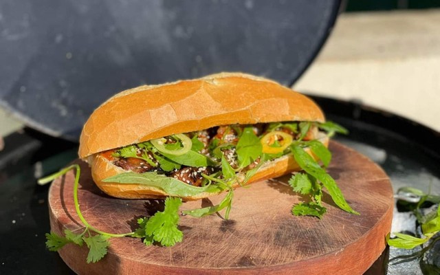 Bánh Mì & Bún Thịt Nướng Bà Lụa - Lê Hồng Phong