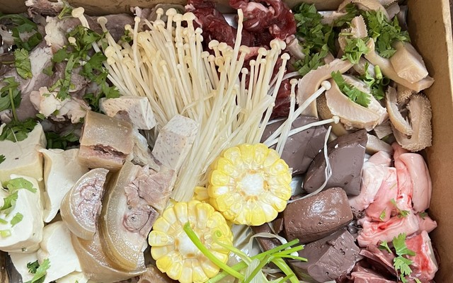 Phở Giang - Phở Bò & Lẩu Đuôi Bò - 282 Miếu Hai Xã