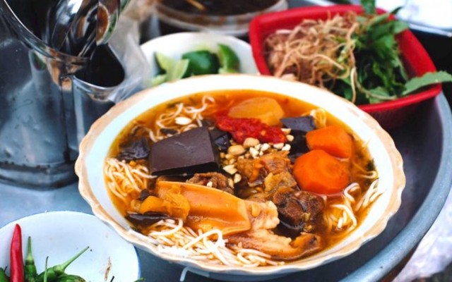 Bún Bò Rau Răm Bố Già - Nguyễn Hội