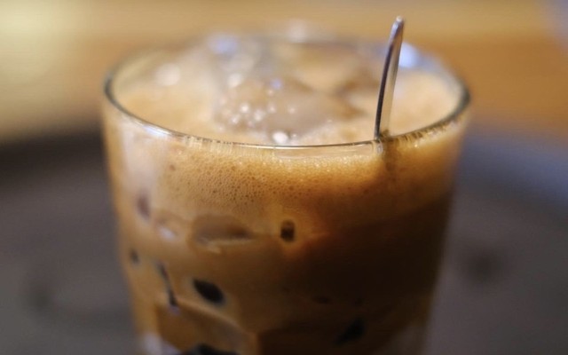 STAIRS COFFEE - Phạm Ngọc Thạch