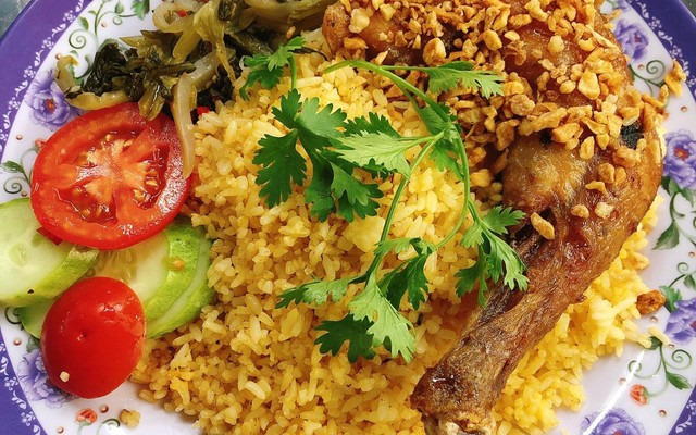 Quán Cơm Gà Xối Mỡ Nhân Phát - Huỳnh Mẫn Đạt