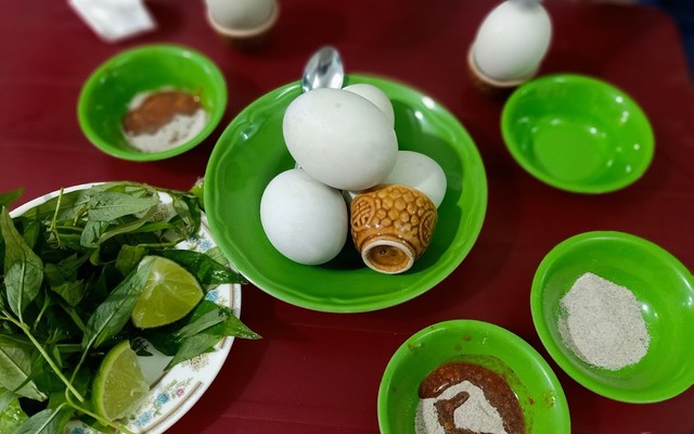 Hột Vịt Lộn Biên Hòa - 230 Nguyễn Văn Tiết