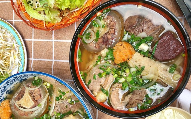 Bún Bò Bò Huế Đông Ba - Thủ Khoa Huân