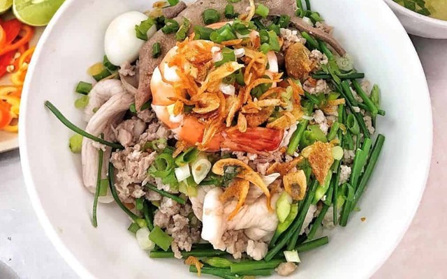 Hủ Tiếu Nam Vang Nhân Quán - Lê Hồng Phong