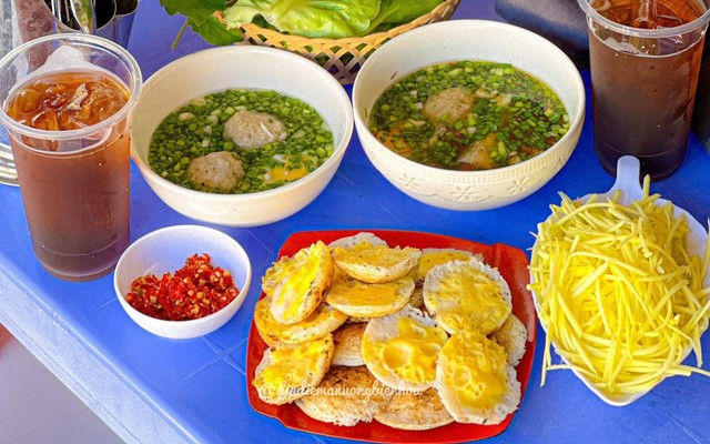Bánh Căn Cô Trúc Long Khánh - Phan Trung