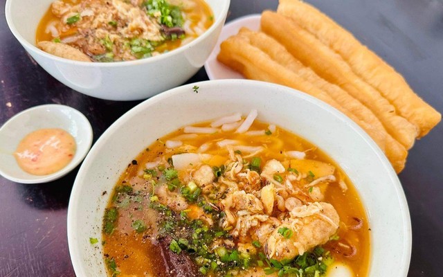 Bánh Canh Cua Út Trinh