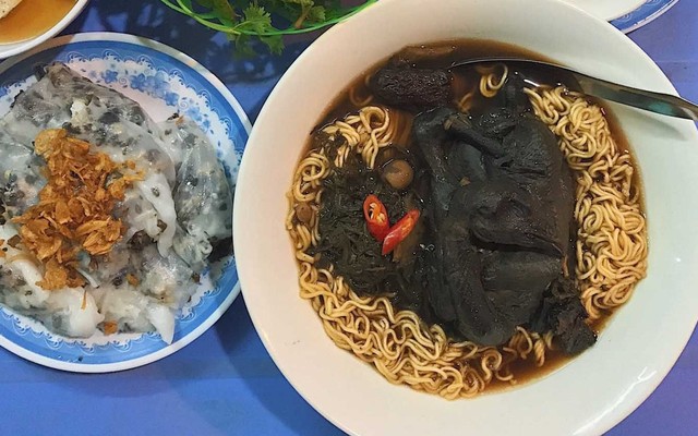 Quán Thủy - Bánh Cuốn Nóng & Gà Tần - Thái Thịnh