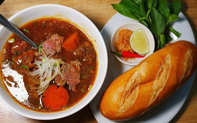 Trường Nguyễn 79 - Đặc Biệt Bánh Mì Bò Kho - Ngõ 275 Trần Nguyên Hãn
