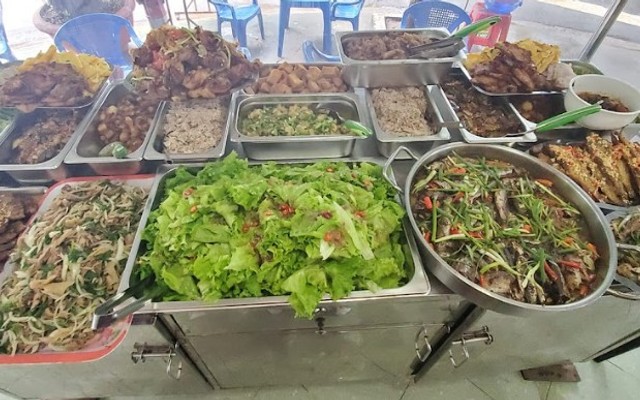 Tiệm Ăn Cô Duyên - Cơm, Bò Kho & Mì Xá Xíu