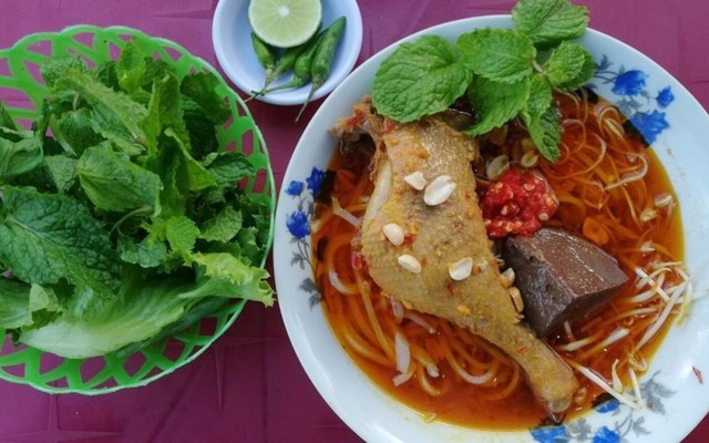 Tiệm Mì Cô Bé - Cao Thắng