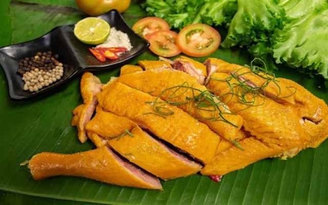 Gà Hun Khói, Tai Heo Muối & Má Heo Nướng - Xuân Bùi