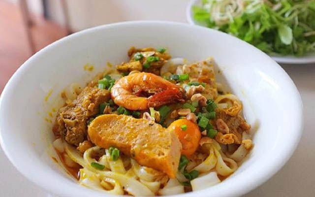 Mì Quảng Anh Em - Tôn Đản