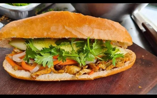 Bánh Mì Chay Từ Tâm - Tôn Đản