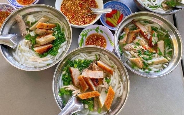 Bún Cá Tầm - Bùi Thị Xuân
